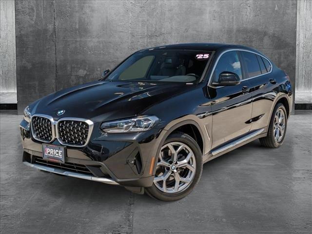 Photo of 2025 Black Sapphire Metallic BMW X4