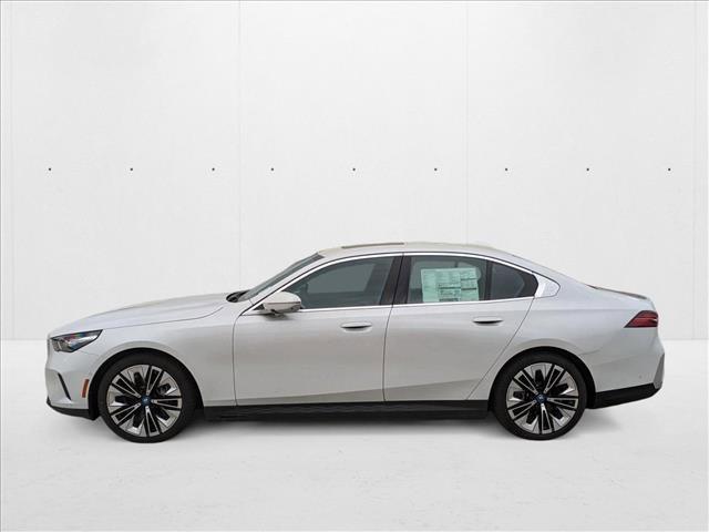 Photo of 2024 Mineral White Metallic BMW i5