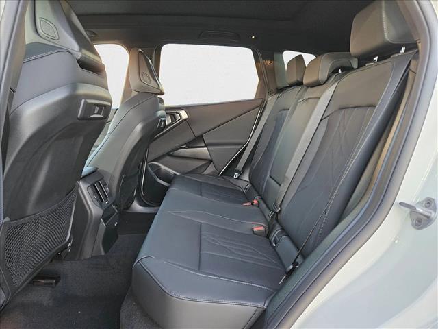 Photo of 2026 Mineral White Metallic BMW X3