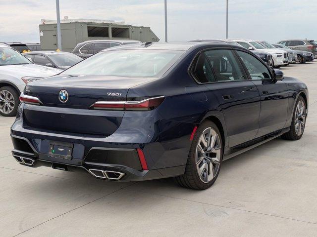 Photo of 2023 Tanzanite Blue II Metallic BMW 760
