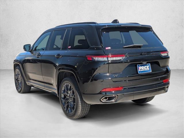 Photo of 2025 Diamond Black Jeep Grand Cherokee