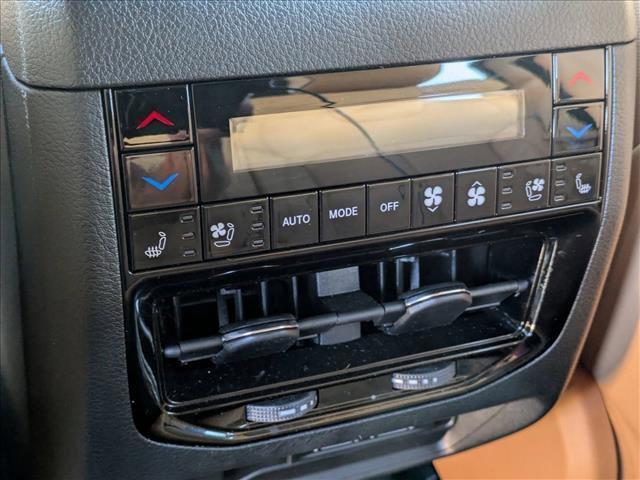 Photo of 2025 Diamond Black Jeep Grand Cherokee