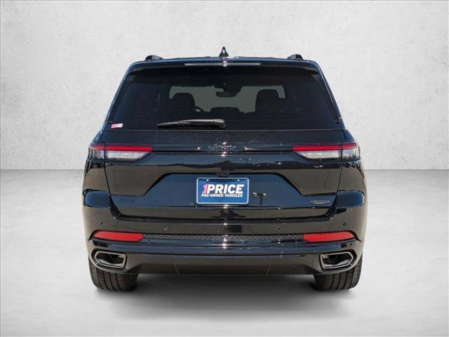 Photo of 2025 Diamond Black Jeep Grand Cherokee