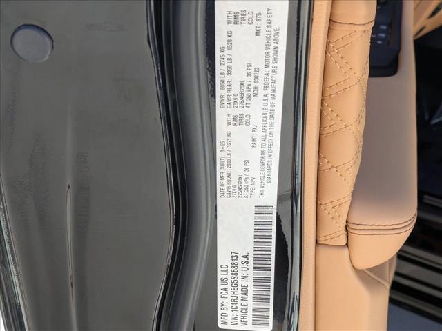 Photo of 2025 Diamond Black Jeep Grand Cherokee