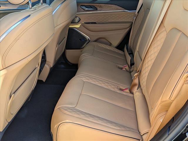 Photo of 2025 Diamond Black Jeep Grand Cherokee