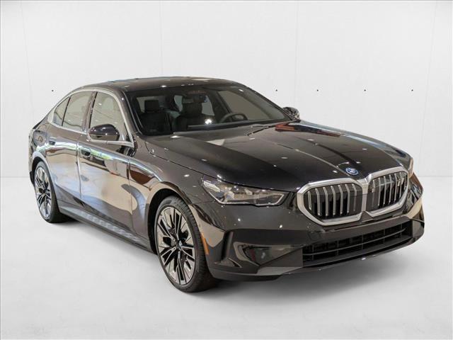 Photo of 2026 Black Sapphire Metallic BMW i5