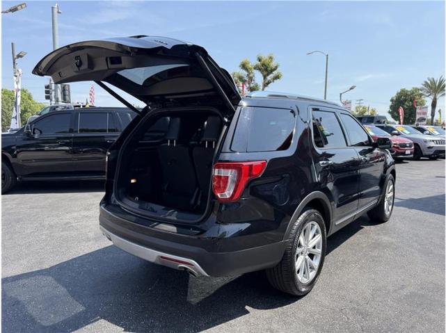 Photo of 2016 Shadow Black Ford Explorer