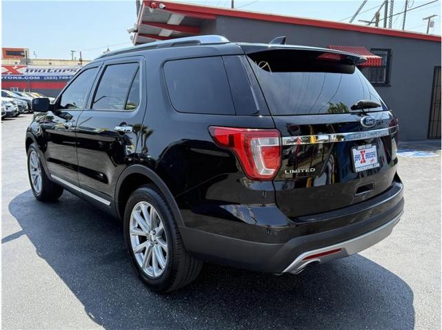 Photo of 2016 Shadow Black Ford Explorer
