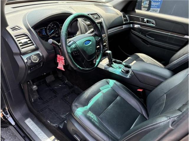 Photo of 2016 Shadow Black Ford Explorer