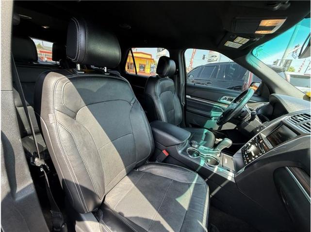 Photo of 2016 Shadow Black Ford Explorer