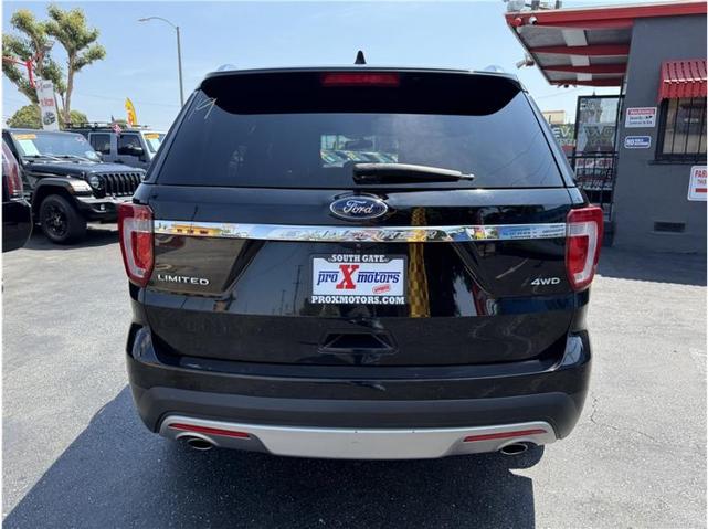 Photo of 2016 Shadow Black Ford Explorer