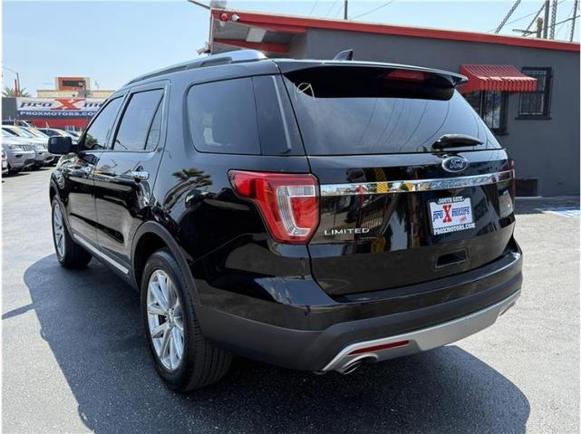Photo of 2016 Shadow Black Ford Explorer
