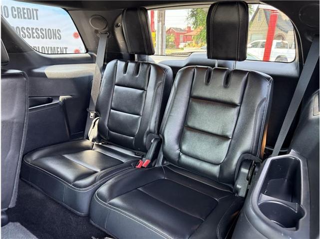 Photo of 2016 Shadow Black Ford Explorer