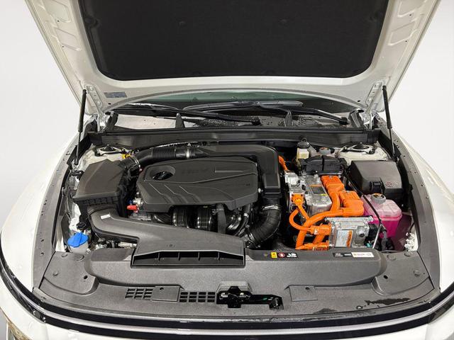 Photo of 2025 Serenity White Hyundai SONATA Hybrid