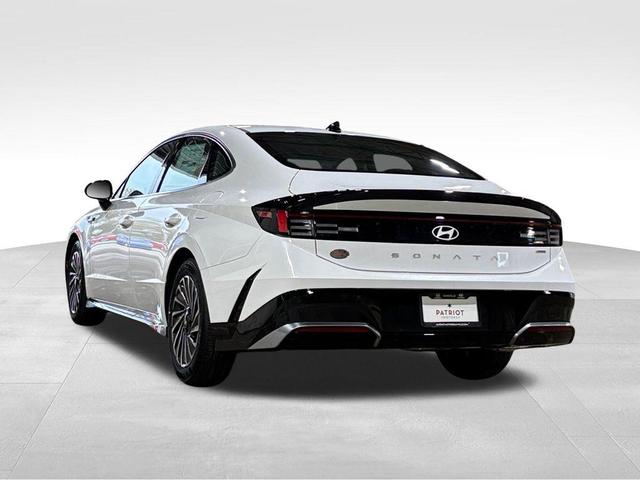 Photo of 2025 Serenity White Hyundai SONATA Hybrid