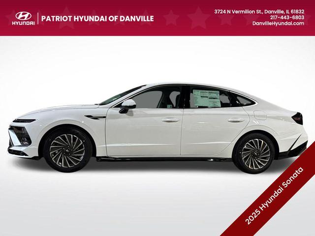 Photo of 2025 Serenity White Hyundai SONATA Hybrid