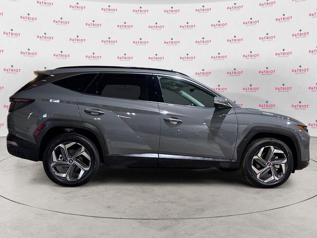 Photo of 2024 Hampton Gray Hyundai TUCSON
