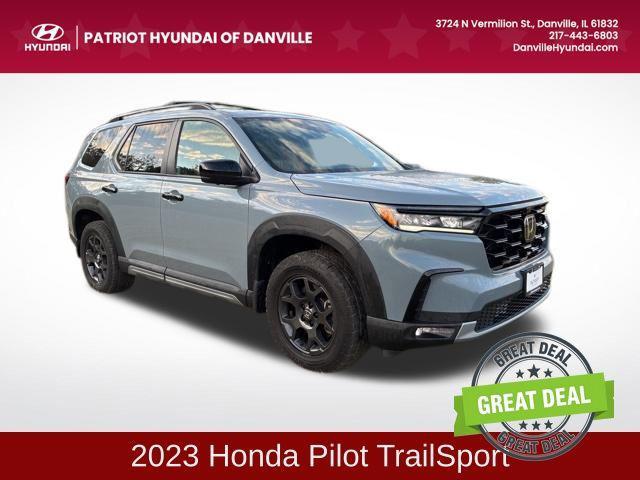 Photo of 2023 Sonic Gray Pearl Honda Pilot
