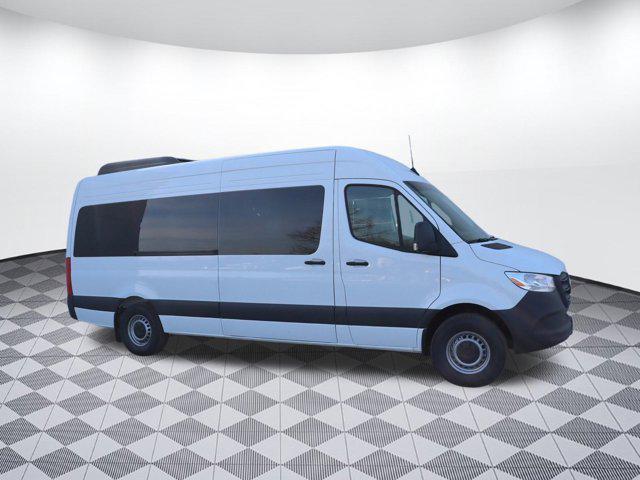 Photo of 2025 Arctic White Mercedes-Benz Sprinter 2500