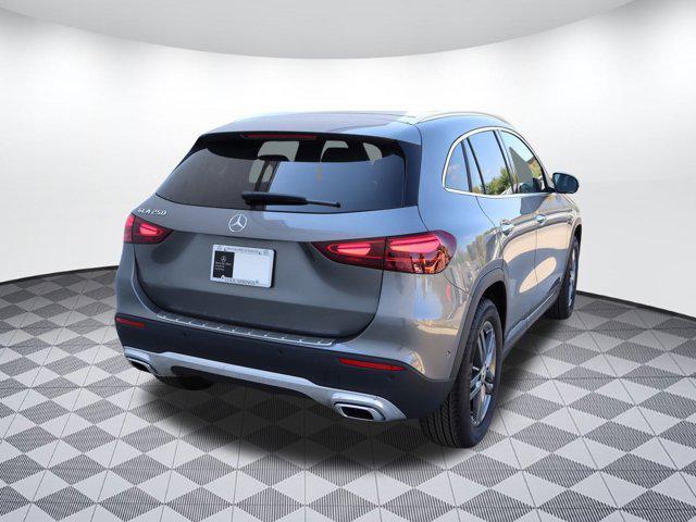 Photo of 2025 Mountain Grey Metallic Mercedes-Benz GLA 250