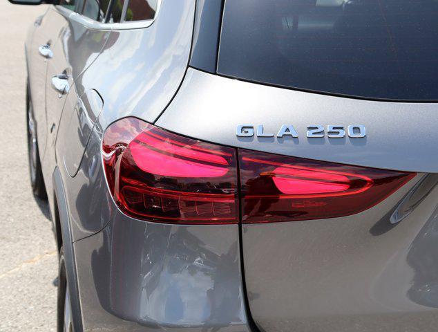 Photo of 2025 Mountain Grey Metallic Mercedes-Benz GLA 250