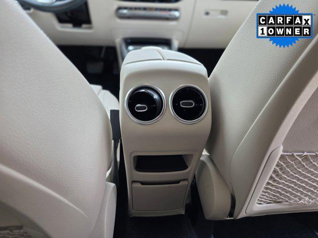 Photo of 2022 White Mercedes-Benz GLA 250