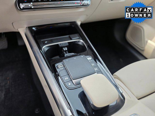Photo of 2022 White Mercedes-Benz GLA 250