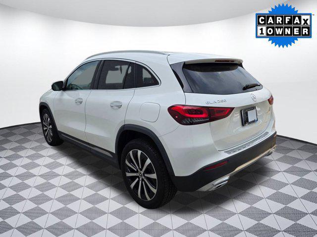 Photo of 2022 White Mercedes-Benz GLA 250