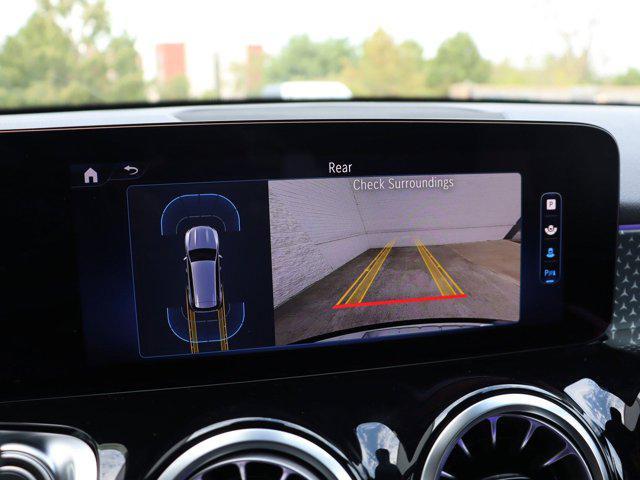 Photo of 2025 Night Black Mercedes-Benz GLB 250
