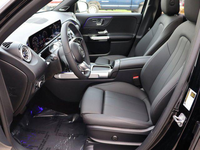Photo of 2025 Night Black Mercedes-Benz GLB 250
