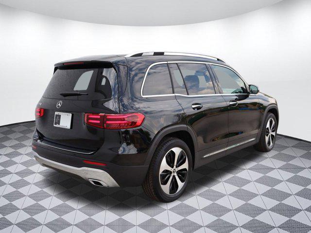 Photo of 2025 Night Black Mercedes-Benz GLB 250