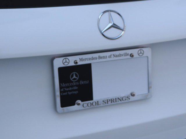 Photo of 2025 Polar White Mercedes-Benz GLB 250