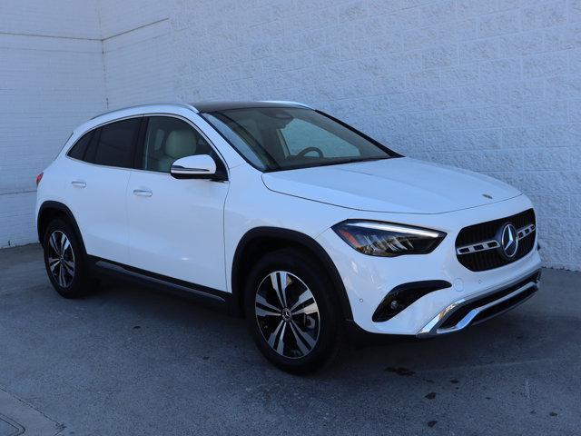 Photo of 2025 Polar White Mercedes-Benz GLA 250
