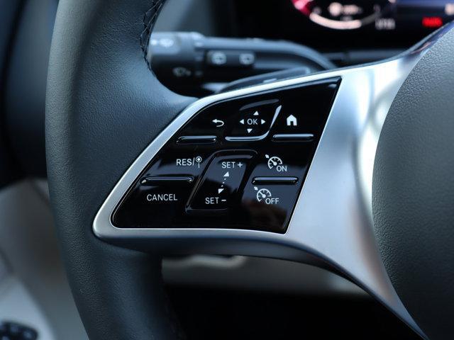 Photo of 2025 Polar White Mercedes-Benz GLA 250