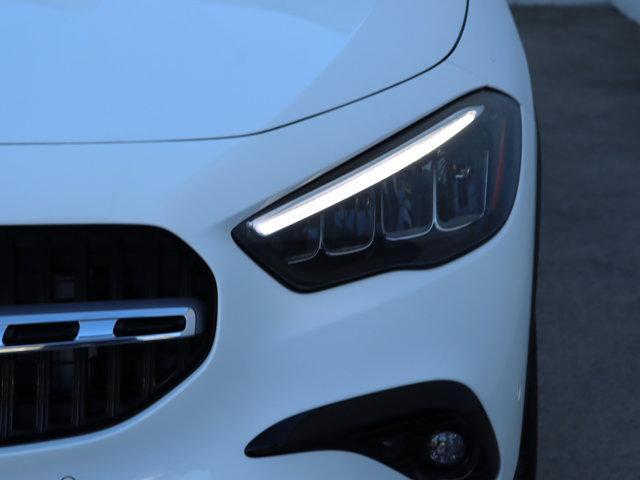 Photo of 2025 Polar White Mercedes-Benz GLA 250