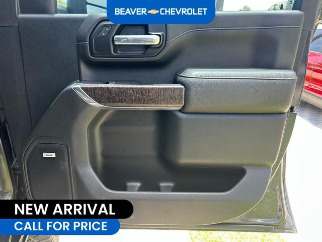 Photo of 2020 Carbon Black Metallic GMC Sierra 2500