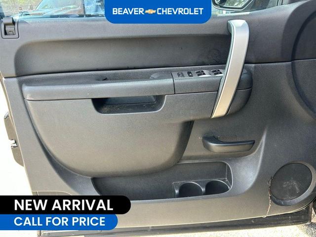 Photo of 2012 Black Chevrolet Silverado 1500
