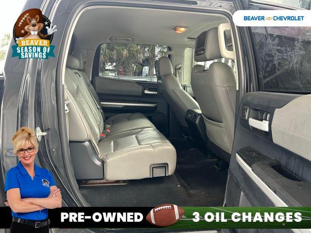 Photo of 2014 Super White Toyota Tundra