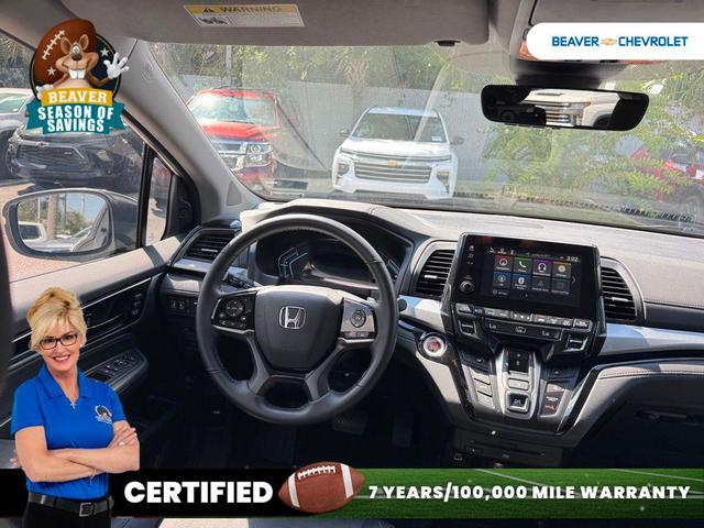 Photo of 2023 White Honda Odyssey