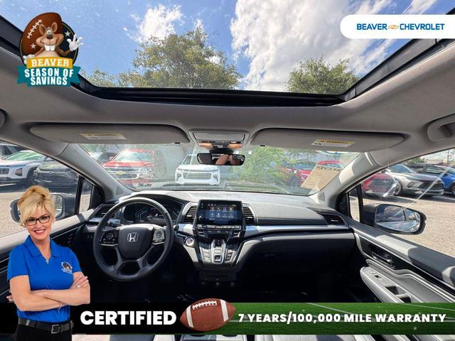 Photo of 2023 White Honda Odyssey