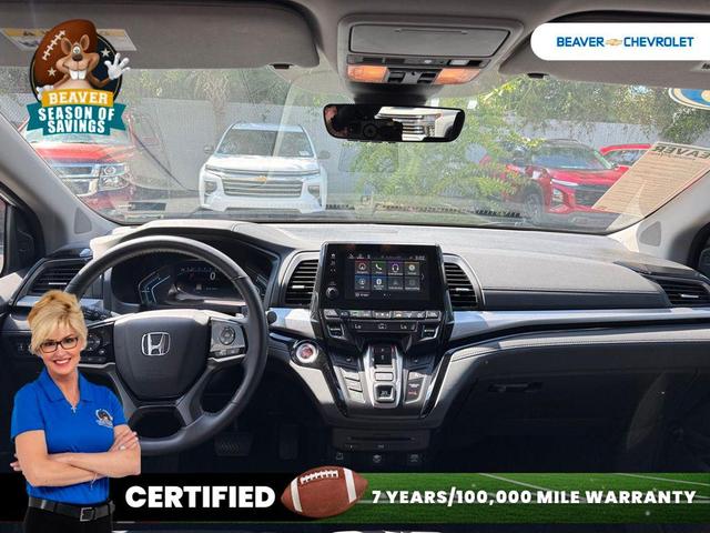 Photo of 2023 White Honda Odyssey