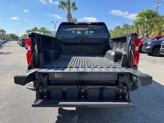 Photo of 2024 Black Chevrolet Silverado 1500