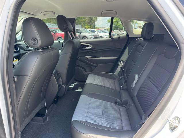 Photo of 2025 Summit White Chevrolet Trax