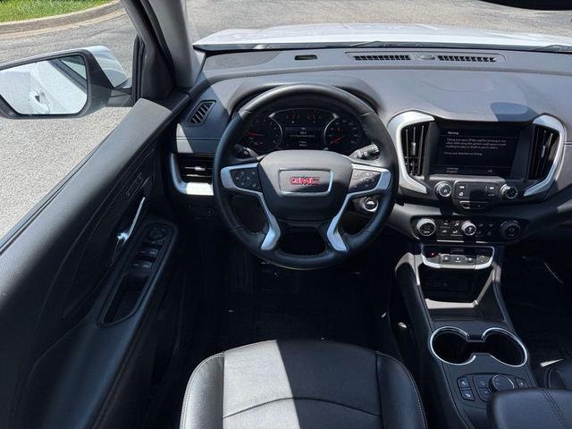 Photo of 2023 Summit White GMC Terrain
