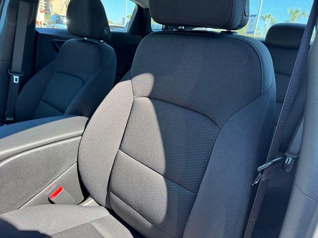Photo of 2025 Summit White Chevrolet Malibu