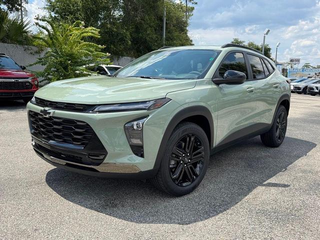 Photo of 2025 Cacti Green Chevrolet Trax