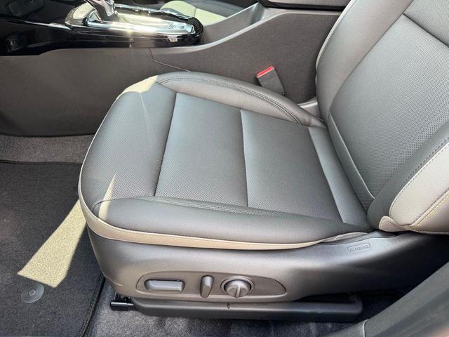 Photo of 2025 Cacti Green Chevrolet Trax