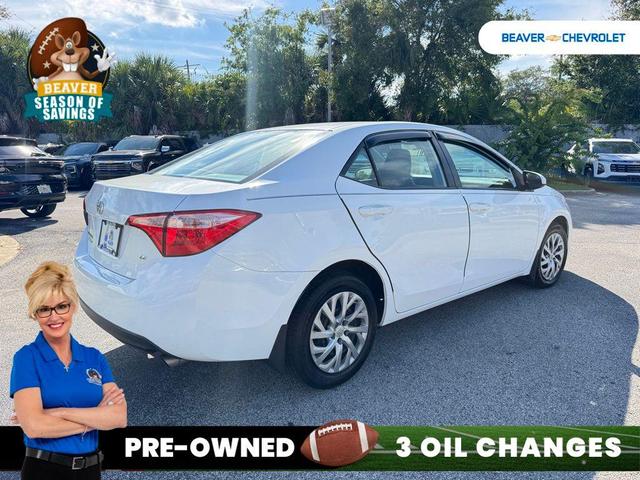 Photo of 2019 White Toyota Corolla