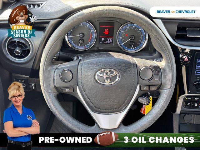 Photo of 2019 White Toyota Corolla