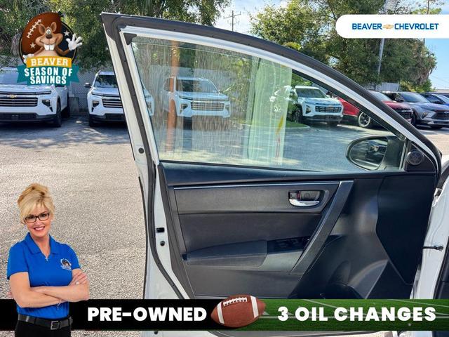 Photo of 2019 White Toyota Corolla